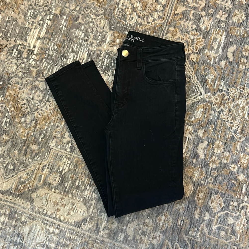 American eagle Hi-rise jegging black jeans. Size 2 short.